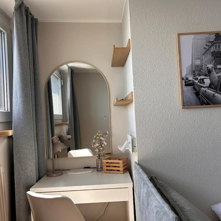 Appartement WOLKE7 byTILLY - Familienfreundliches Alpenzuhause mit Hallenbad, Balkon & Panoramablick hoch oben auf der Gerlitzen - Apartment mit 2 Schlafzimmern und Balkon - 11