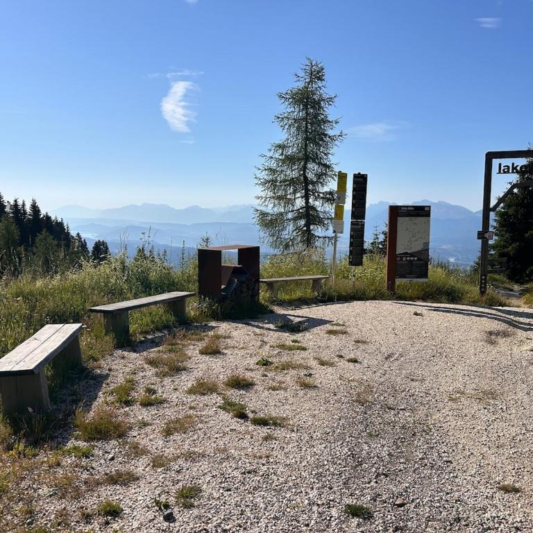 Appartement WOLKE7 byTILLY - Familienfreundliches Alpenzuhause mit Hallenbad, Balkon & Panoramablick hoch oben auf der Gerlitzen - Apartment mit 2 Schlafzimmern und Balkon - 42