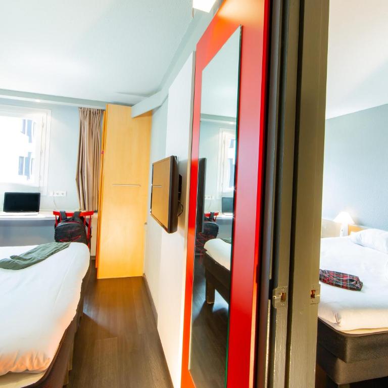 ibis Mulhouse Centre Filature - Chambre Familiale Communicante - 1
