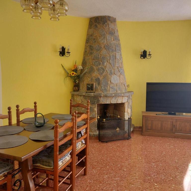 Chalet Los Almendros con piscina privada - Casa de 2 dormitorios - 4