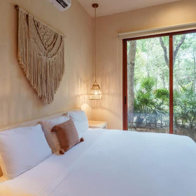 AHAL Holistika 9BR Jungle Sanctuary with Private Rooftop & Plunge Pools - Apartamento - 75