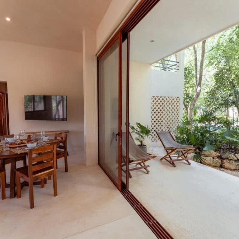 AHAL Holistika 9BR Jungle Sanctuary with Private Rooftop & Plunge Pools - Apartamento - 84