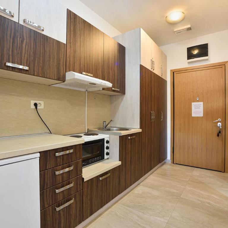 Vila Mina - Deluxe One-Bedroom Apartment - 8