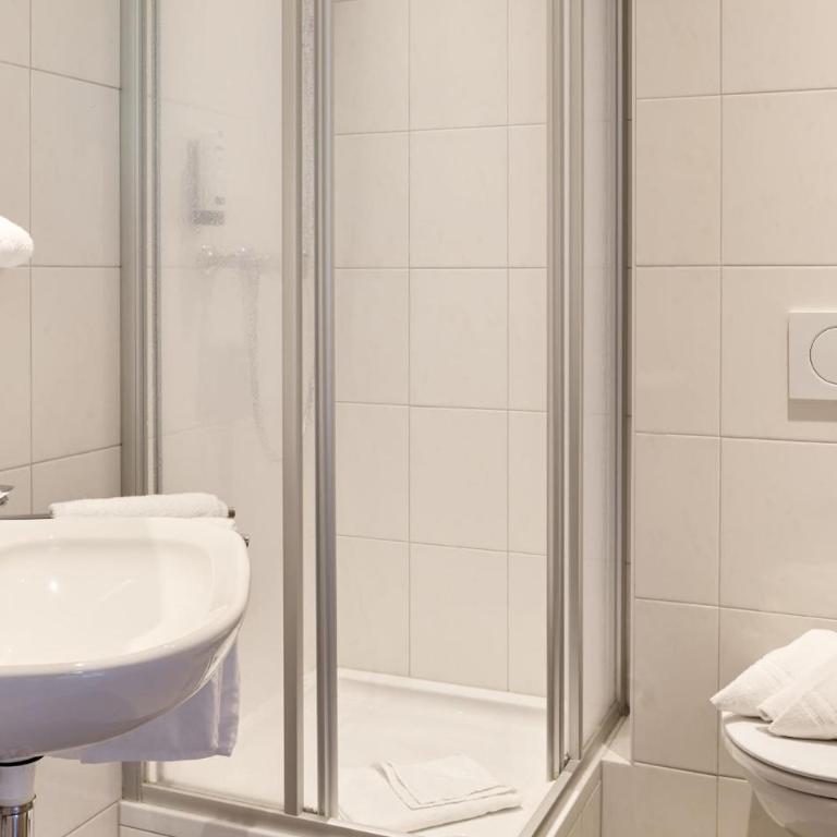 AREA 47 - Tirol - Triple Room with Mountain View - 1
