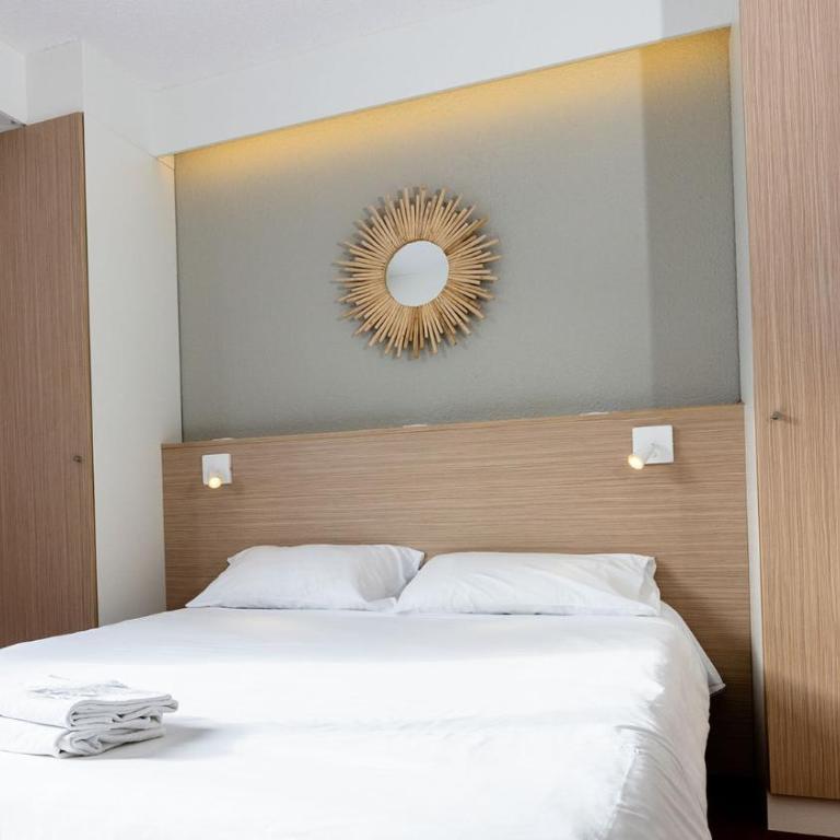 Villages Clubs du Soleil - MONTGENEVRE - Chambre Quadruple avec Salle de Bains Privative - 4