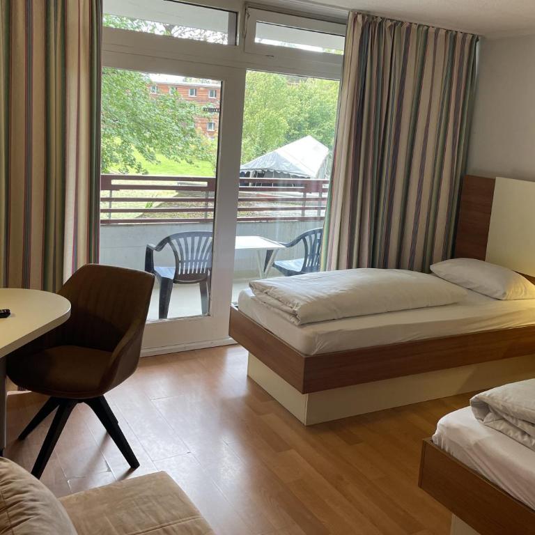Central Hotel-Apart München - Deluxe Zweibettzimmer - 7