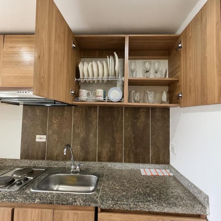Aparta estudio al Norte de Bogotá - Apartamento de 1 dormitorio - 5