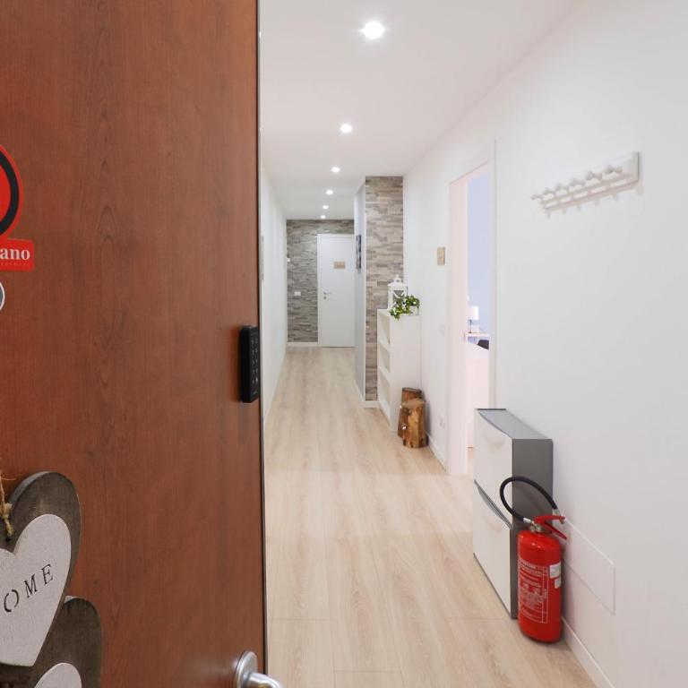 PrimoPiano - Porta Romana 113 - Appartamento con 2 Camere da Letto e Balcone - 35