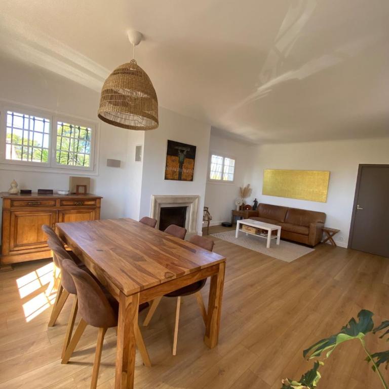Haut de Villa classé 3 étoiles de 90m2, terrasse vue mer, plages à 5min - Appartement 3 Chambres - 2