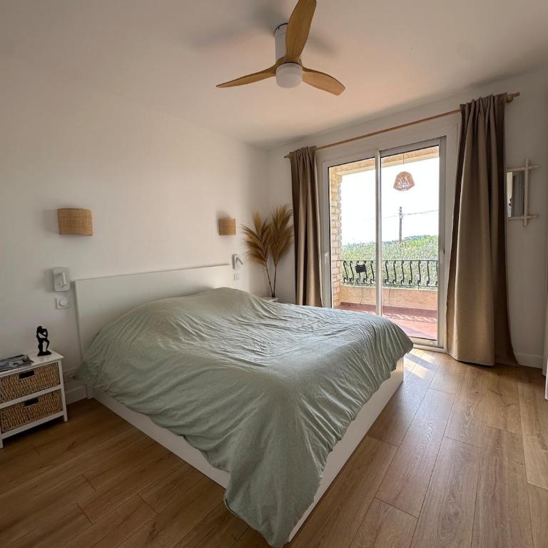 Haut de Villa classé 3 étoiles de 90m2, terrasse vue mer, plages à 5min - Appartement 3 Chambres - 11