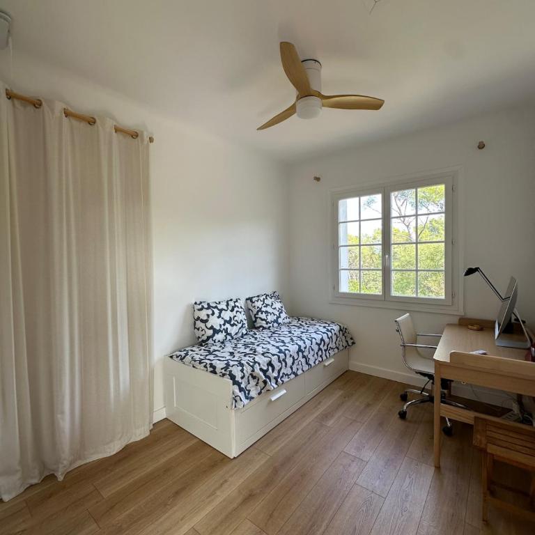 Haut de Villa classé 3 étoiles de 90m2, terrasse vue mer, plages à 5min - Appartement 3 Chambres - 16