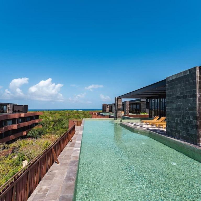 AMIRA - Stylish Penthouse with Rooftop Pool & Sea Horizon - Apartment - 1