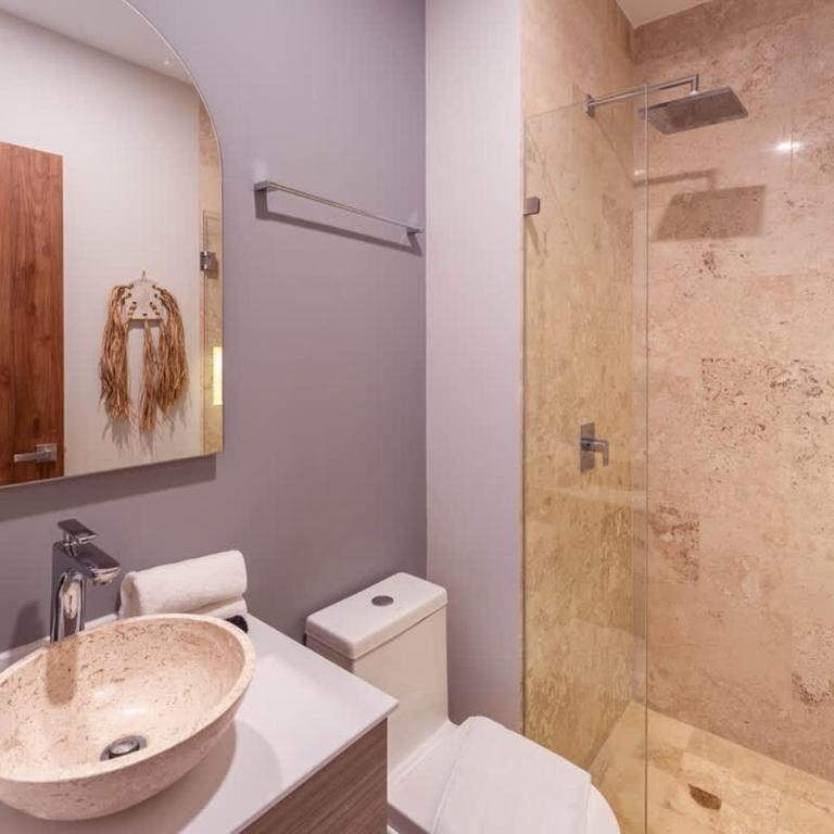 AMIRA - Stylish Penthouse with Rooftop Pool & Sea Horizon - Apartment - 35