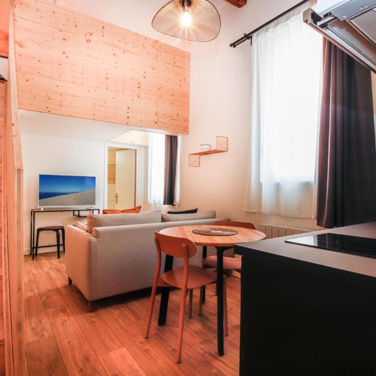 Magnifiques Appartements - Face a la Gare - Appartement en Duplex - 4