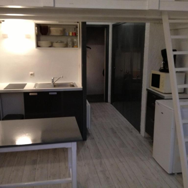 Petit studio en plein centre de Cauterets - Studio - 3