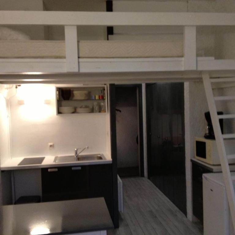 Petit studio en plein centre de Cauterets - Studio - 10