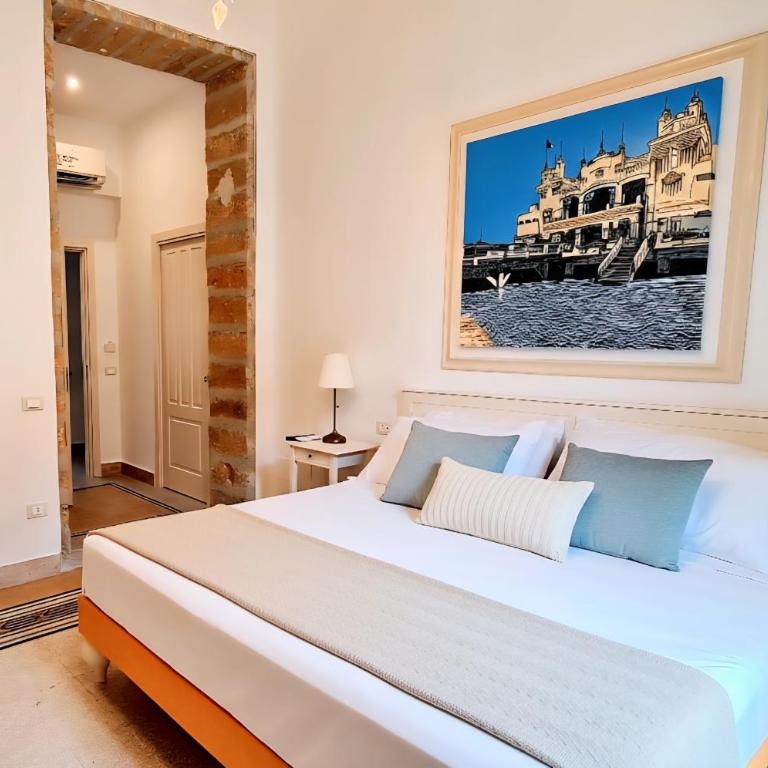 MaisonNouveau - Triple Room with Bathroom - 8