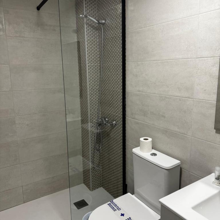 Exyca Plaza Castilla - One-Bedroom Apartment - 12