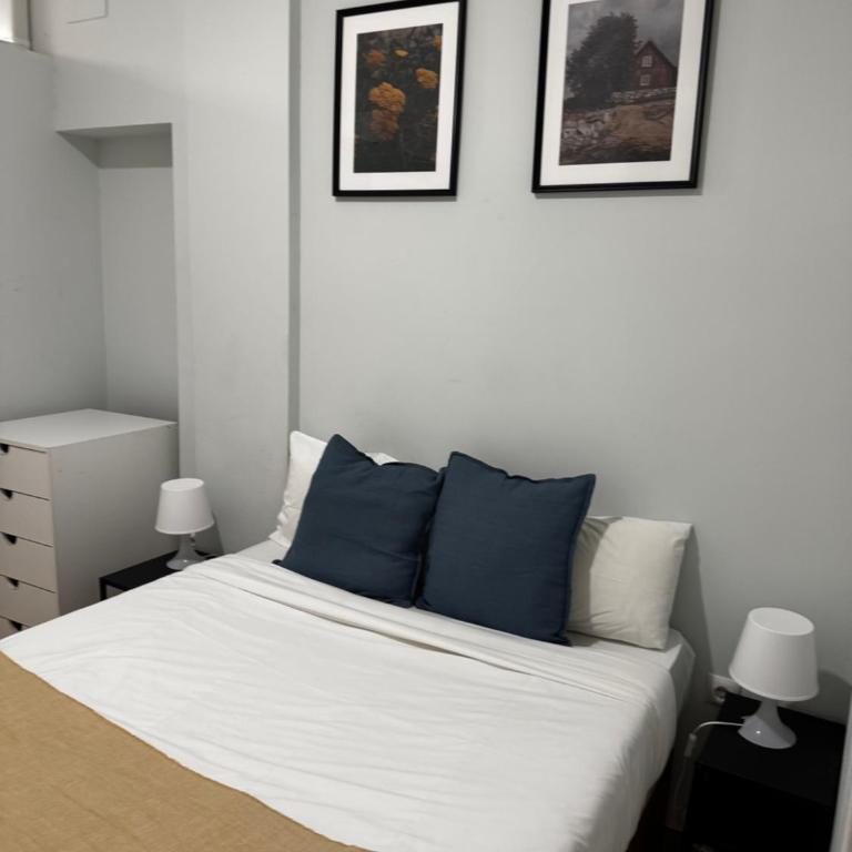 Exyca Plaza Castilla - One-Bedroom Apartment - 17