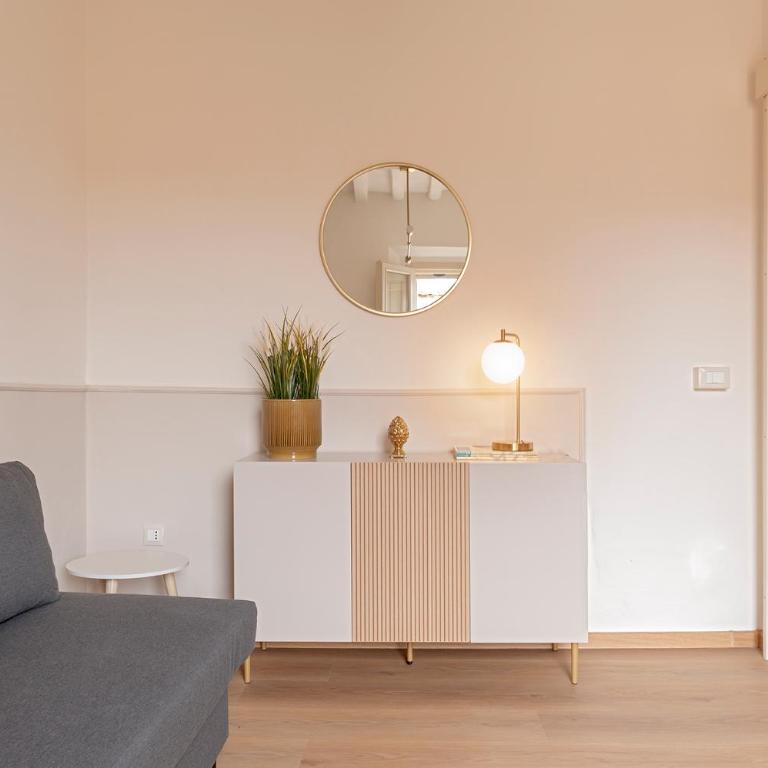 Homiday- Il Nido Romantico, L'Arno a due passi - Appartamento con 1 Camera da Letto - 1