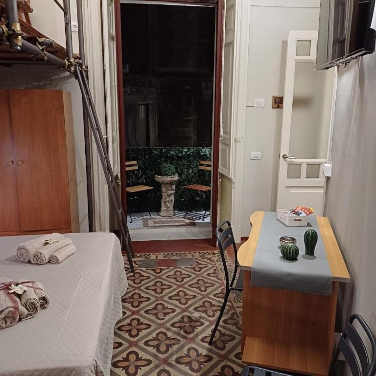 Domus Bella Civita - Centro Storico Catania - One-Bedroom Apartment - 14