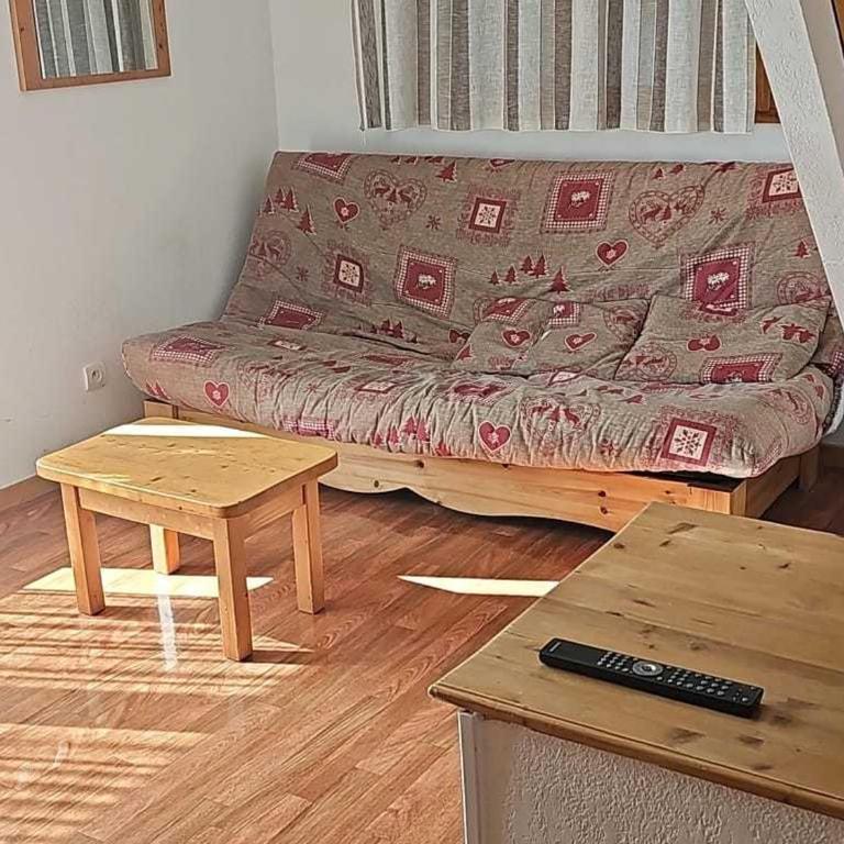 Chalet 3 pièces, 6 pers., terrasse, animaux et parking - FR-1-504-477 - Chalet (6 Adultes) - 1