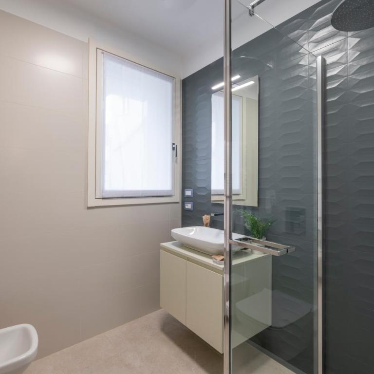 Fabbri Palace - B Home - Appartamento con 1 Camera da Letto e Balcone - 7