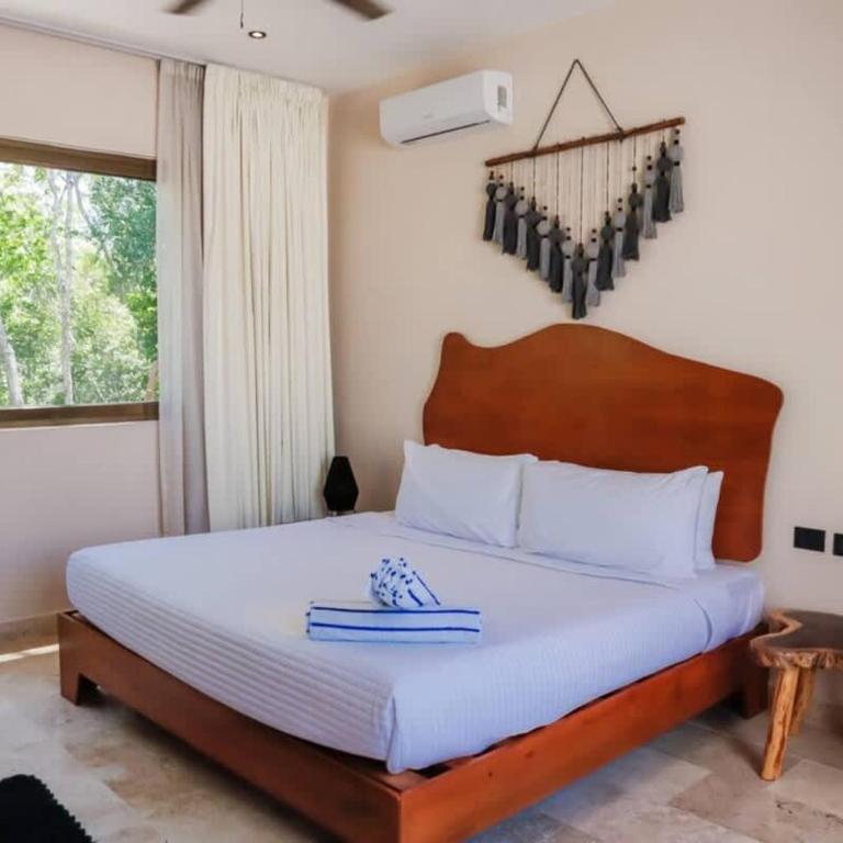 Huge 10BR Luxury Villa complex with Private Pool & Serene Setting - Villa - 29