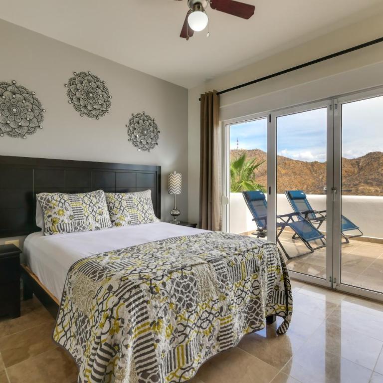 Chic Cabo Condo - Walk to Marina & Downtown! - Apartamento - 12