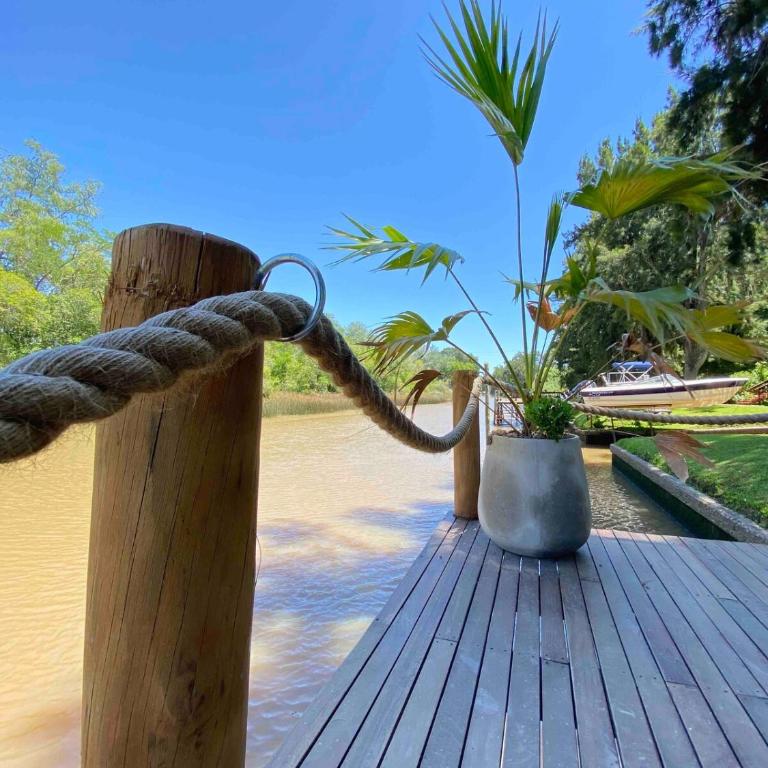 Chalet en Delta Tigre Pileta y muelle privado 6 personas - Casa de 2 dormitorios - 62