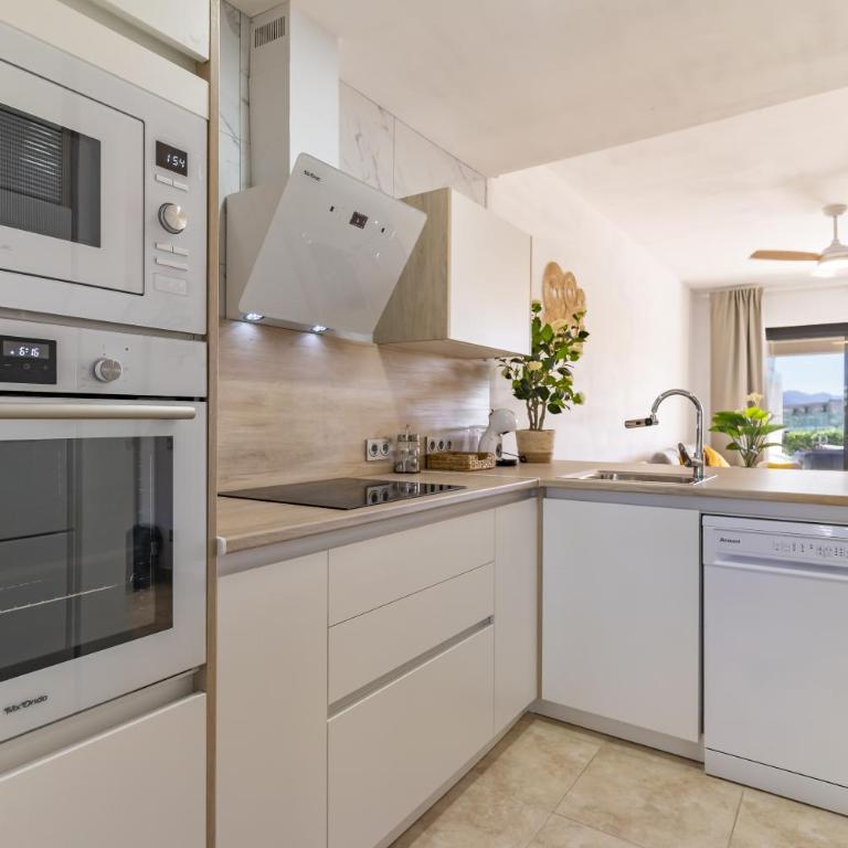 Apartamento a Estrenar Piscina y Parking Gratis - Apartamento Superior - 14