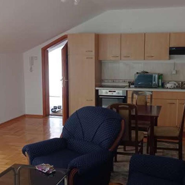 DDS-Niš - Economy Quadruple Room with Shared Bathroom - 2