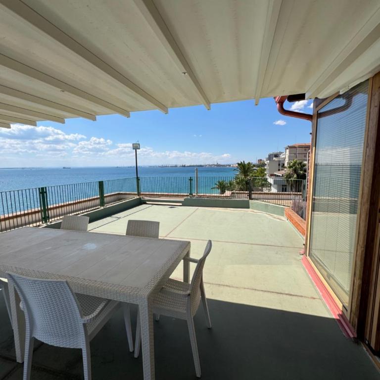 La Suite del Mare - Apartment - 11