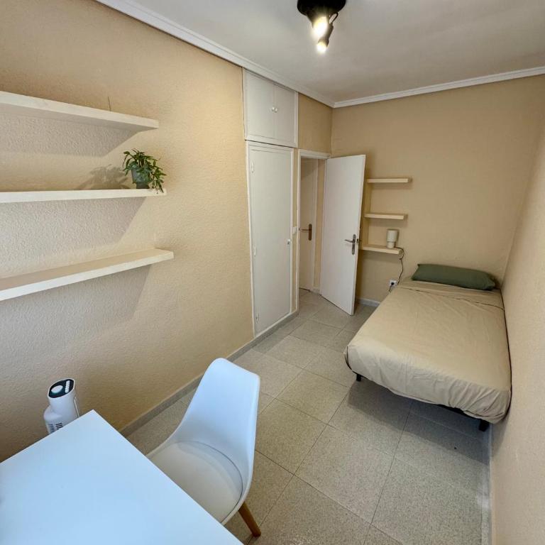 1st Line Beach Direct Access Private Parking - Apartment - 17