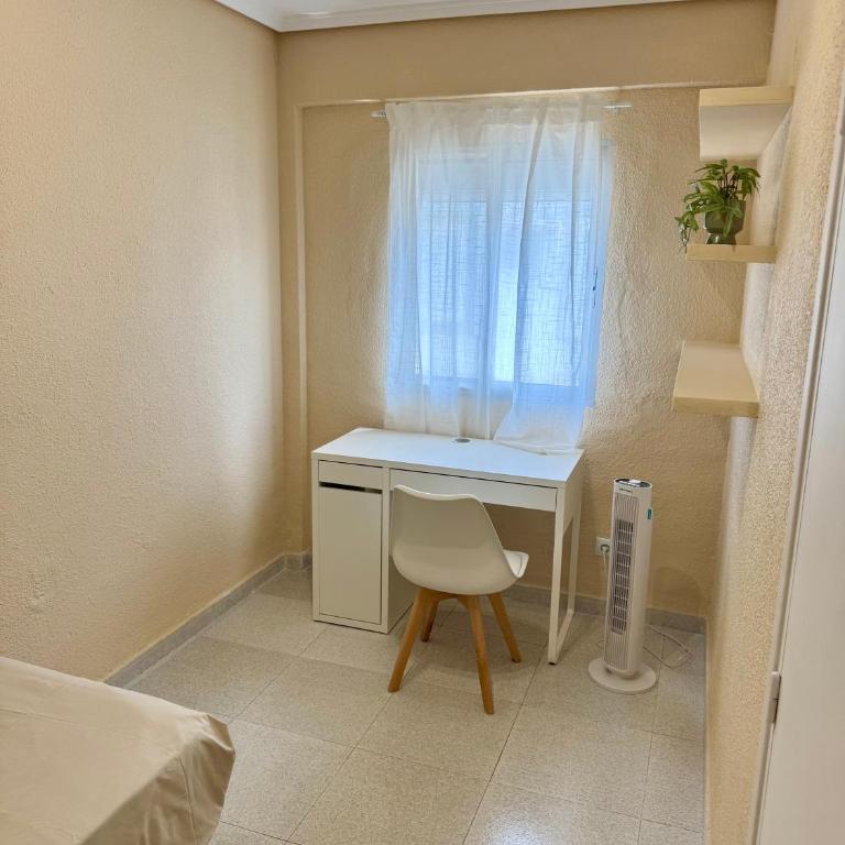 1st Line Beach Direct Access Private Parking - Apartment - 16