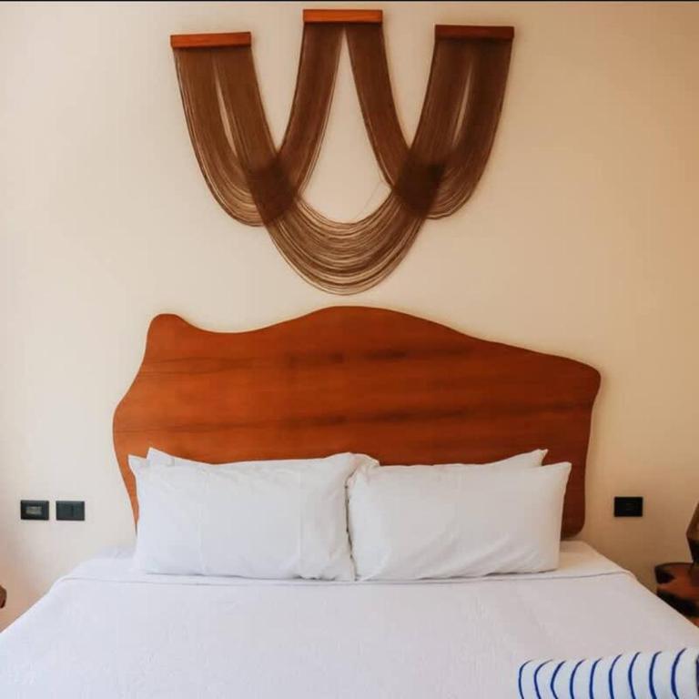 Spacious 4BR Villa with Private Pool & Lush Courtyard in Tulum - Villa - 14