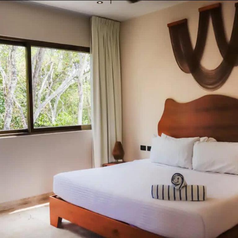 Spacious 4BR Villa with Private Pool & Lush Courtyard in Tulum - Villa - 17