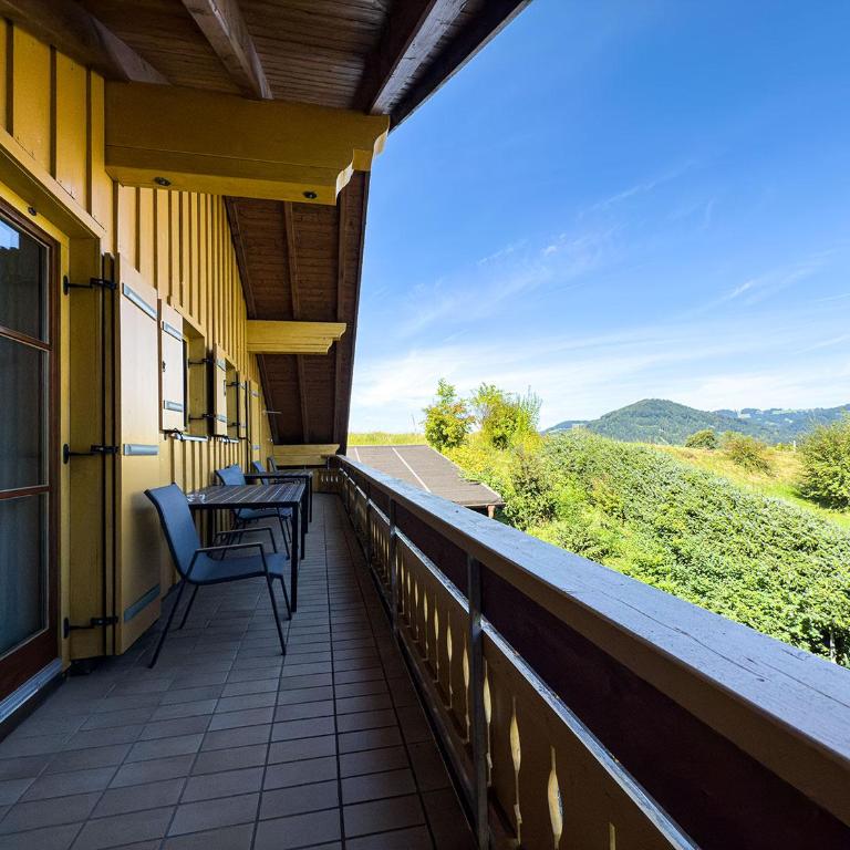 Landhaus Steibis - FEWO 4 Gipfel - Apartment mit Balkon - 4