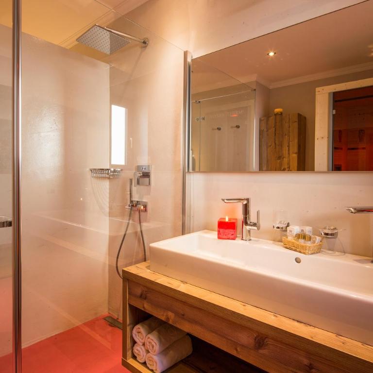 Dolomites Wellness Hotel Savoy - Suite Superior - 1