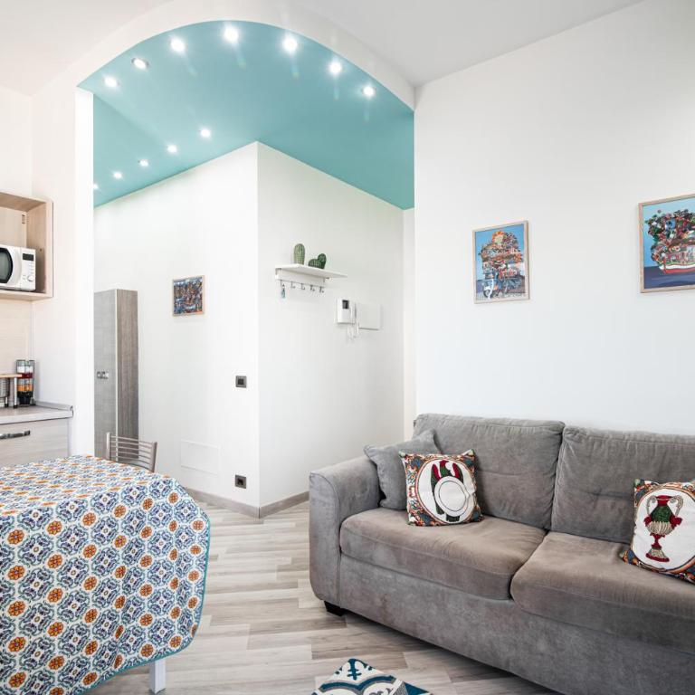 ALMA Catania - One-Bedroom Apartment with View - 1