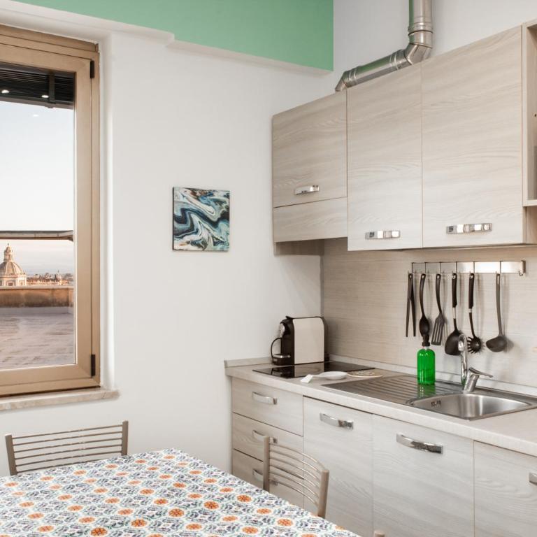 ALMA Catania - One-Bedroom Apartment with View - 2