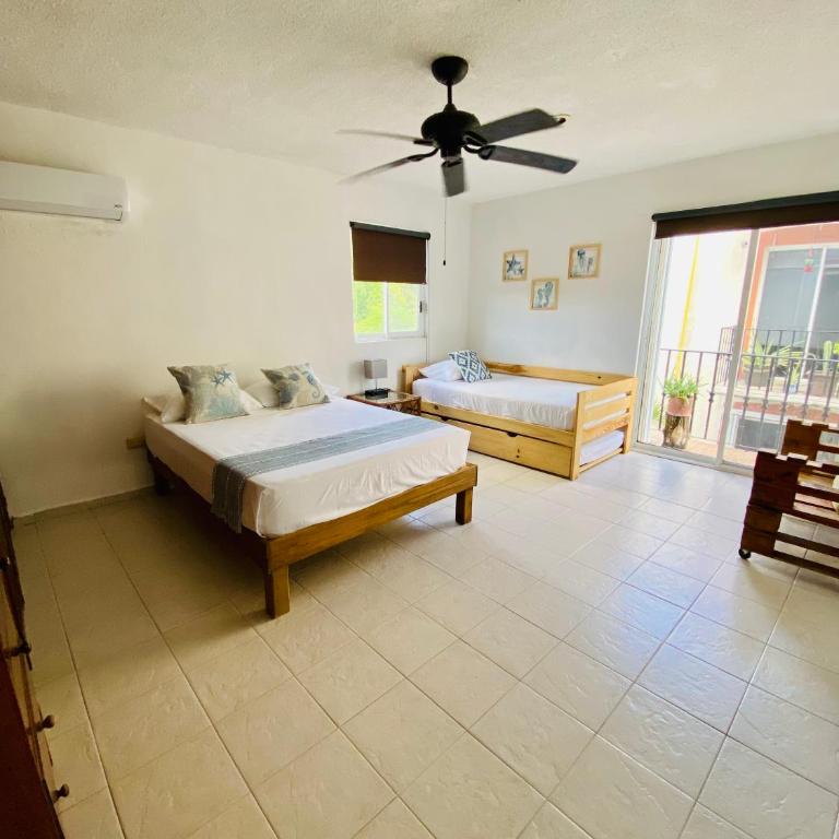 Aguacatl Cozumel a 3 cuadras del mar - Habitación Doble con baño privado - 1