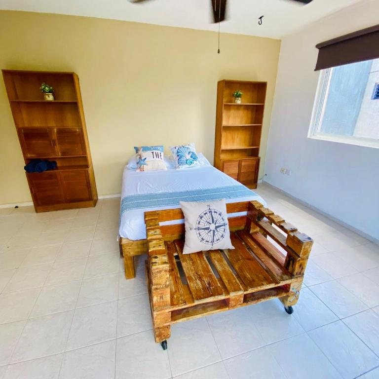 Aguacatl Cozumel a 3 cuadras del mar - Habitación Doble con baño compartido - 3
