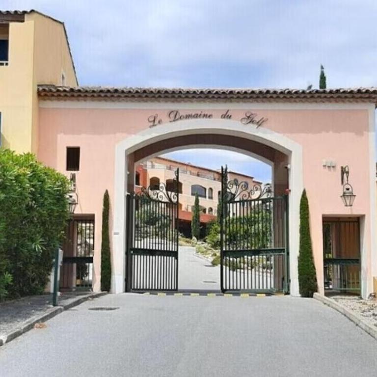 Appartement domaine du Golf de Roquebrune - Résidence le Saint Andrew - Appartement 2 Chambres - 8