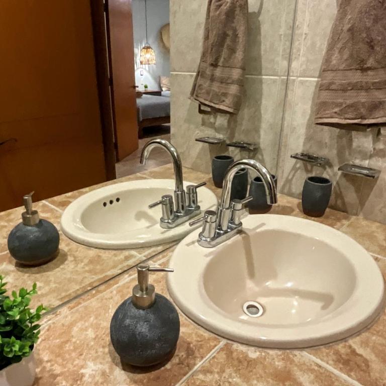 Padrisima Casa con Alberca Privada para Hasta 18 Personas - Four-Bedroom Vacation Home - 32