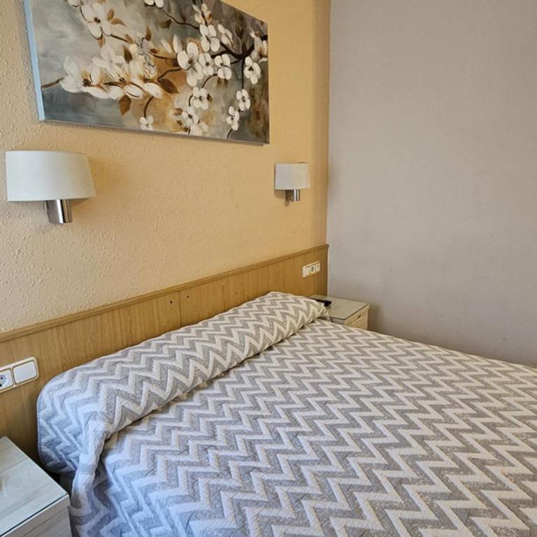 Hostal Rio De Castro - Habitación Doble con baño privado - 19
