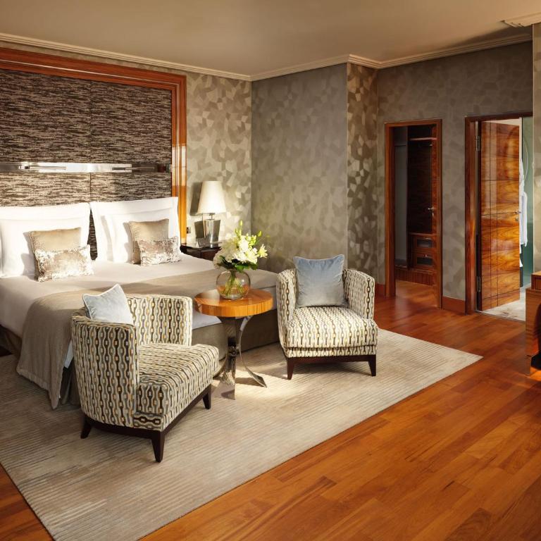 Mandarin Oriental, Munich - Suite mit Kingsize-Bett und Balkon - 2