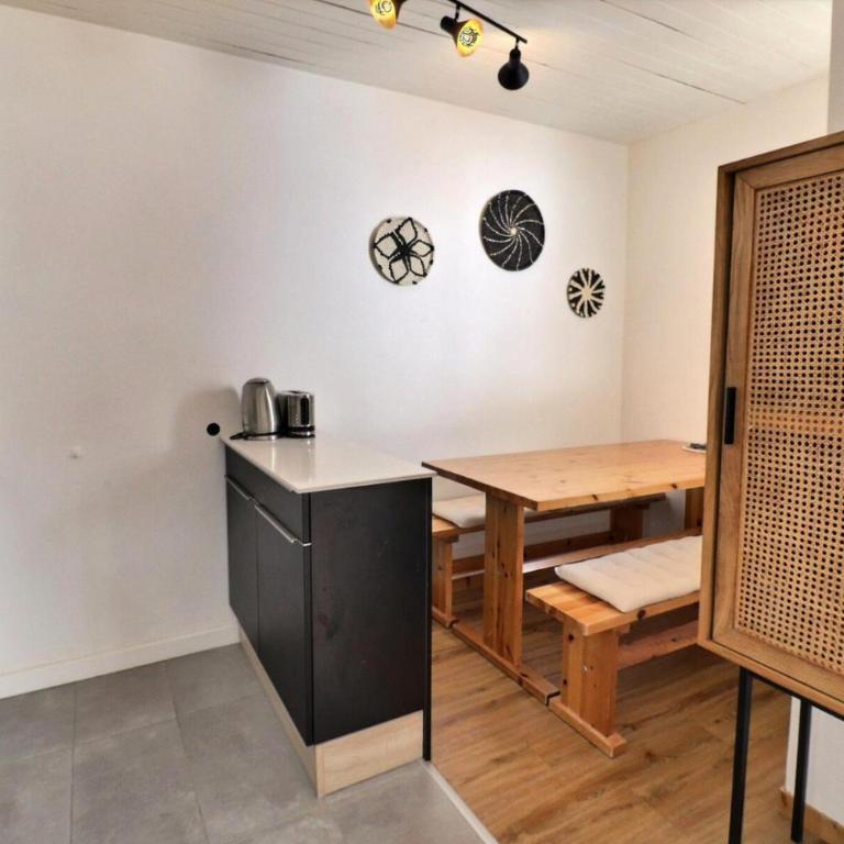 Résidence Plattieres - JOLI 2 PIÈCES CABINE ENTIÈREMENT RENOVÉ, SKI AU PIED ET PLEIN SUD MAE-7420 - Appartement - 4