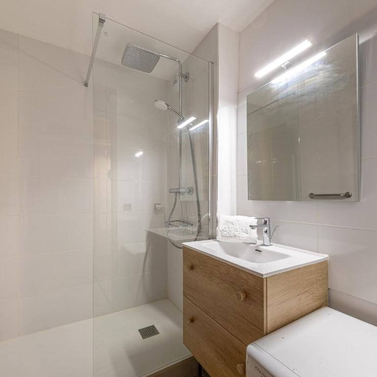 Appartement tout équipé avec balcon et garage, à 10min des commerces, navette gratuite. - FR-1-694-349 - Appartement - 13