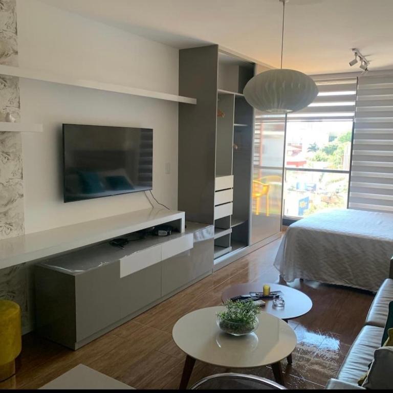 Studio moderno en equipetrol - One-Bedroom Apartment - 4